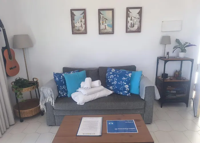 Ladera Panorama 22